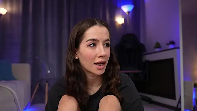 Amely Young online show from 25, 3, 2026