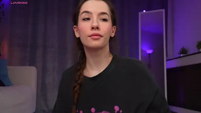 Amely Young online show from 19, 4, 2026