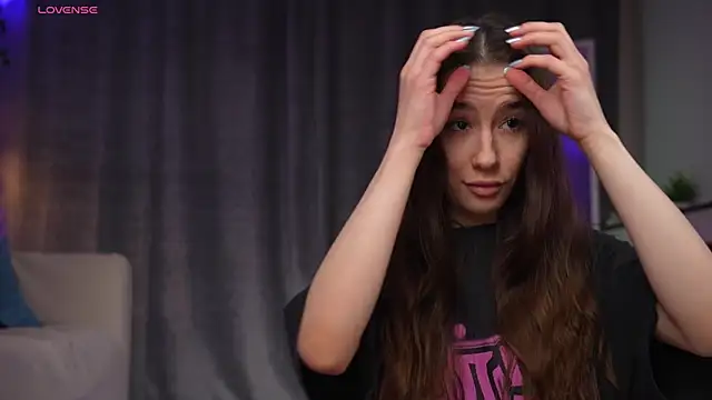 Amely Young online show from 21, 4, 2026