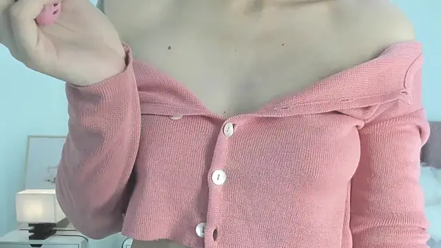 Snapshot of celestica_rose chatting on 13, 11, 2025 celestica rose online show from 13, 11, 2025