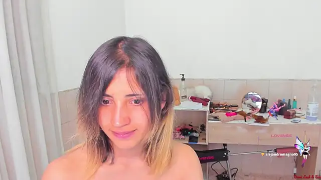 Snapshot of linnie_ chatting on 19, 9, 2025 linnie online show from 19, 9, 2025