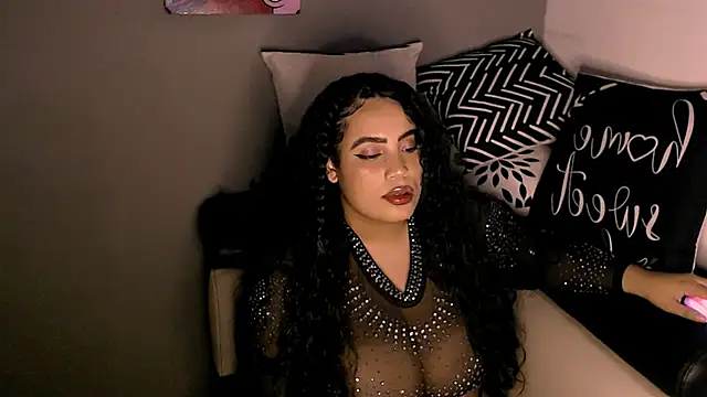 Emmacamille online show from 26, 11, 2025