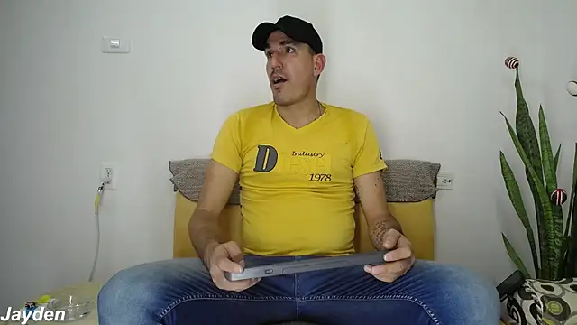 Snapshot of jayydenandjacob chatting on 24, 11, 2025 jayydenandjacob online show from 24, 11, 2025