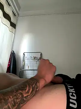 Snapshot of Floristtt chatting on 30, 9, 2025 Floristtt online show from 30, 9, 2025