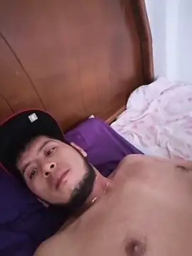 Snapshot of Quimiquieres chatting on 28, 10, 2025 Quimiquieres online show from 28, 10, 2025