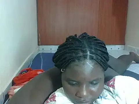 hotebbbyy online show from 18, 5, 2026