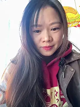 Snapshot of Hellen_111 chatting on 29, 11, 2025 Hellen 111 online show from 29, 11, 2025