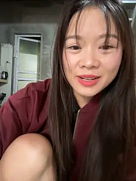 Snapshot of Hellen_111 chatting on 8, 10, 2025 Hellen 111 online show from 8, 10, 2025