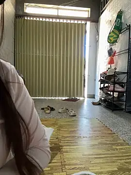 Snapshot of Hellen_111 chatting on 28, 11, 2025 Hellen 111 online show from 28, 11, 2025