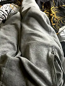 Big-dick 1 online show from 9, 11, 2025