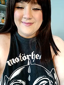 ItsNaiixa online show from 4, 4, 2026