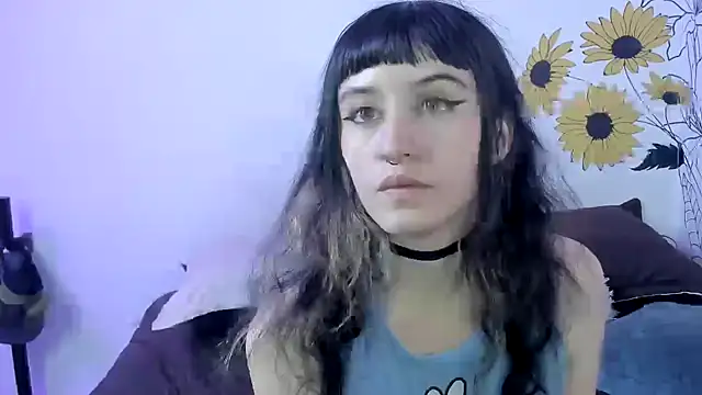 Snapshot of Dear-Venus chatting on 8, 10, 2025 Dear-Venus online show from 8, 10, 2025