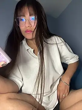 Lily candy X online show from 18, 1, 2025