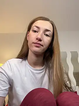 KateRedgar online show from 3, 3, 2025