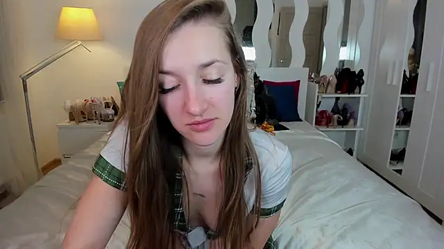 KateRedgar online show from 15, 3, 2025