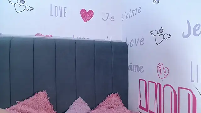 Snapshot of KittyBrookex chatting on 30, 10, 2025 KittyBrookex online show from 30, 10, 2025