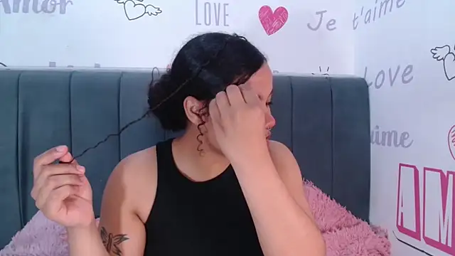 Snapshot of KittyBrookex chatting on 14, 11, 2025 KittyBrookex online show from 14, 11, 2025