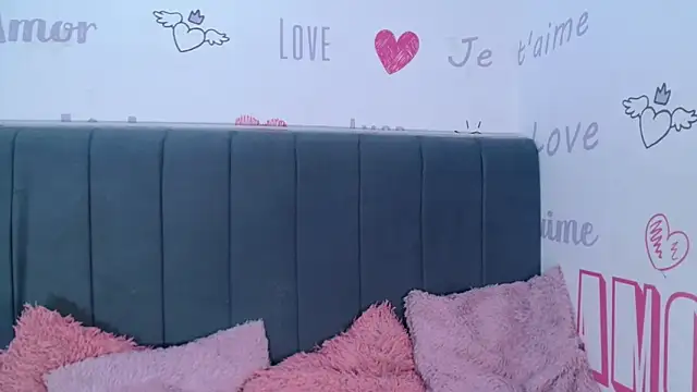 Snapshot of KittyBrookex chatting on 27, 10, 2025 KittyBrookex online show from 27, 10, 2025