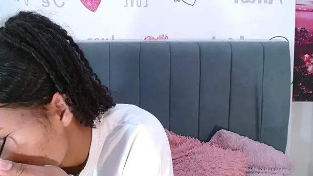 Snapshot of KittyBrookex chatting on 9, 10, 2025 KittyBrookex online show from 9, 10, 2025