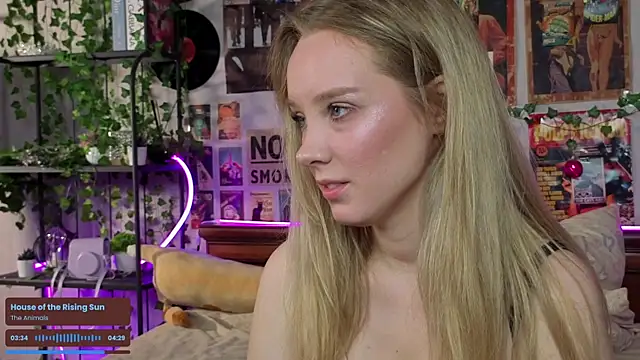 AliciaParkerf online show from 13, 9, 2025