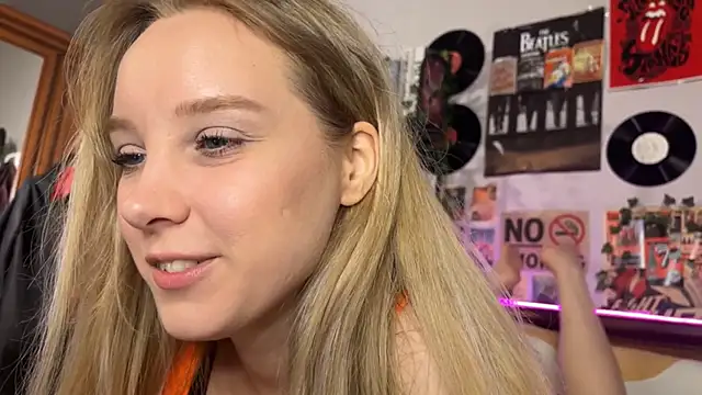 AliciaParkerf online show from 10, 9, 2025