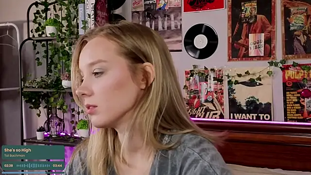 AliciaParkerf online show from 5, 10, 2025
