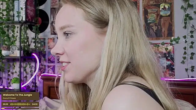 AliciaParkerf online show from 20, 9, 2025
