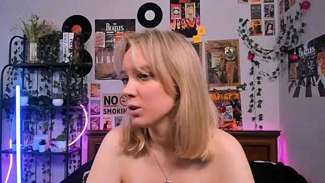 AliciaParkerf online show from 13, 3, 2025