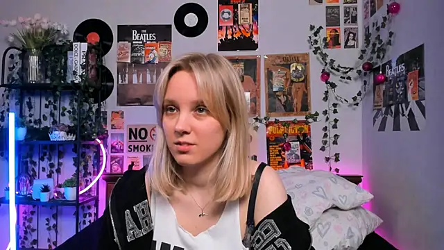 AliciaParkerf online show from 7, 3, 2025