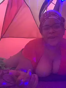 Snapshot of bustypothead chatting on 19, 12, 2024 bustypothead online show from 19, 12, 2024