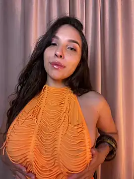 Snapshot of ThaliaRivera_ chatting on 1, 10, 2025 ThaliaRivera online show from 1, 10, 2025