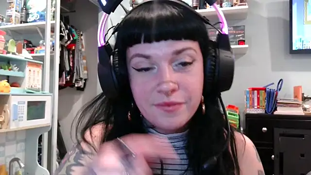 Snapshot of Marcelinegoddess chatting on 20, 2, 2025 Marcelinegoddess online show from 20, 2, 2025