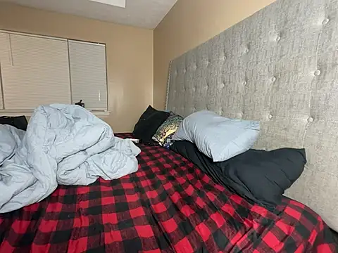 Badgirlbrittt online show from 11, 1, 2026