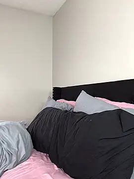 Badgirlbrittt online show from 10, 3, 2026