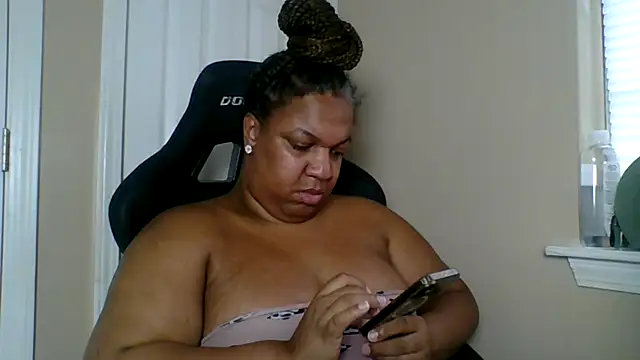 Badgirlbrittt online show from 18, 12, 2025