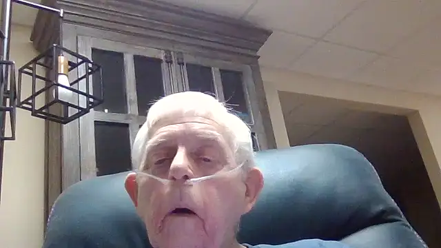 Snapshot of bootlegmanz chatting on 3, 6, 2026 bootlegmanz online show from 3, 6, 2026
