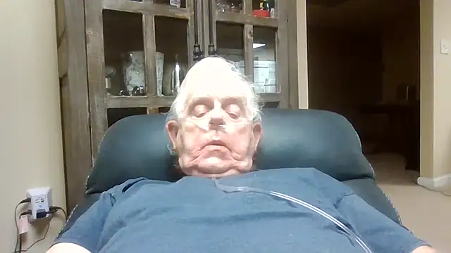 Snapshot of bootlegmanz chatting on 25, 4, 2026 bootlegmanz online show from 25, 4, 2026
