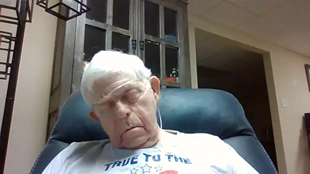 Snapshot of bootlegmanz chatting on 25, 5, 2026 bootlegmanz online show from 25, 5, 2026