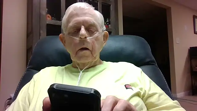 Snapshot of bootlegmanz chatting on 16, 5, 2026 bootlegmanz online show from 16, 5, 2026