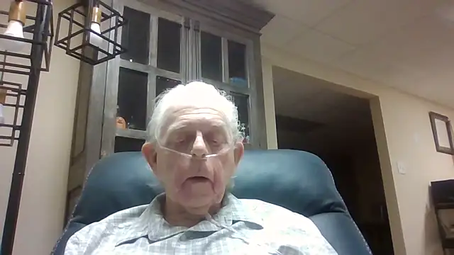 Snapshot of bootlegmanz chatting on 23, 4, 2026 bootlegmanz online show from 23, 4, 2026