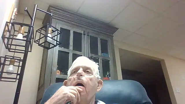 Snapshot of bootlegmanz chatting on 11, 5, 2026 bootlegmanz online show from 11, 5, 2026