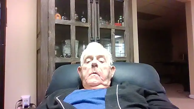 Snapshot of bootlegmanz chatting on 2, 5, 2026 bootlegmanz online show from 2, 5, 2026