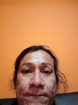 miicheele32 online show from 15, 1, 2025