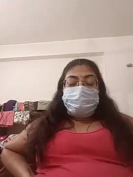 Snapshot of LAVERNIYA_ chatting on 25, 11, 2025 LAVERNIYA online show from 25, 11, 2025