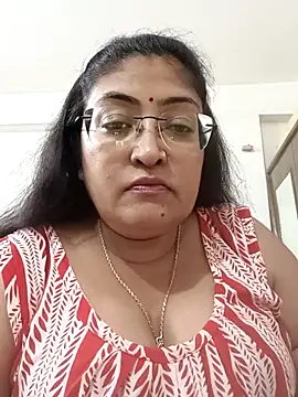 Snapshot of LAVERNIYA_ chatting on 25, 10, 2025 LAVERNIYA online show from 25, 10, 2025