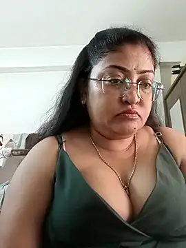 LAVERNIYA  online show from 13, 9, 2025