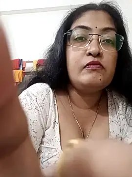 LAVERNIYA  online show from 23, 9, 2025