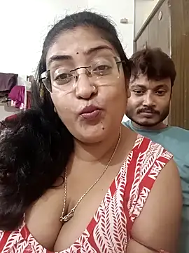 Snapshot of LAVERNIYA_ chatting on 4, 11, 2025 LAVERNIYA online show from 4, 11, 2025