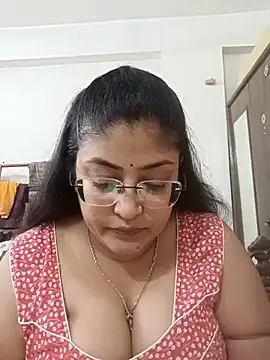 Snapshot of LAVERNIYA_ chatting on 29, 10, 2025 LAVERNIYA online show from 29, 10, 2025