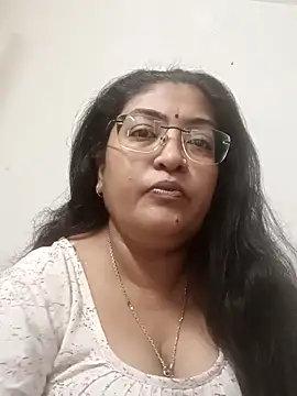 Snapshot of LAVERNIYA_ chatting on 15, 10, 2025 LAVERNIYA online show from 15, 10, 2025